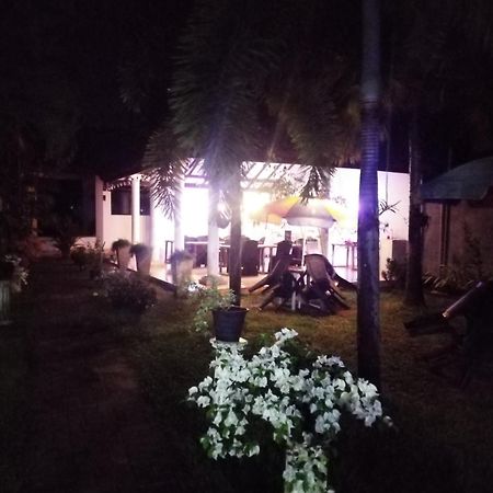 Blue Bell Hotel Negombo Dış mekan fotoğraf