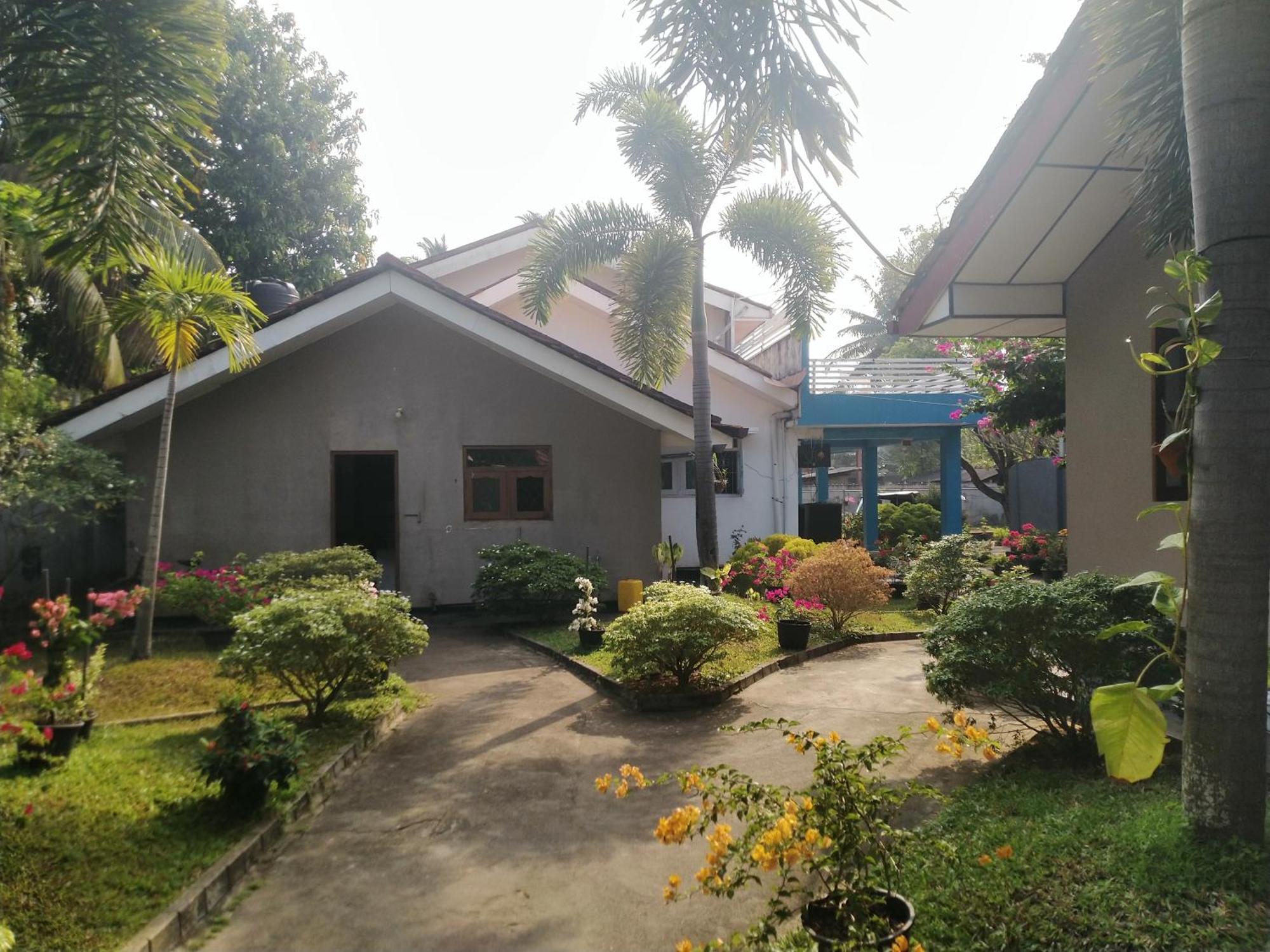 Blue Bell Hotel Negombo Dış mekan fotoğraf