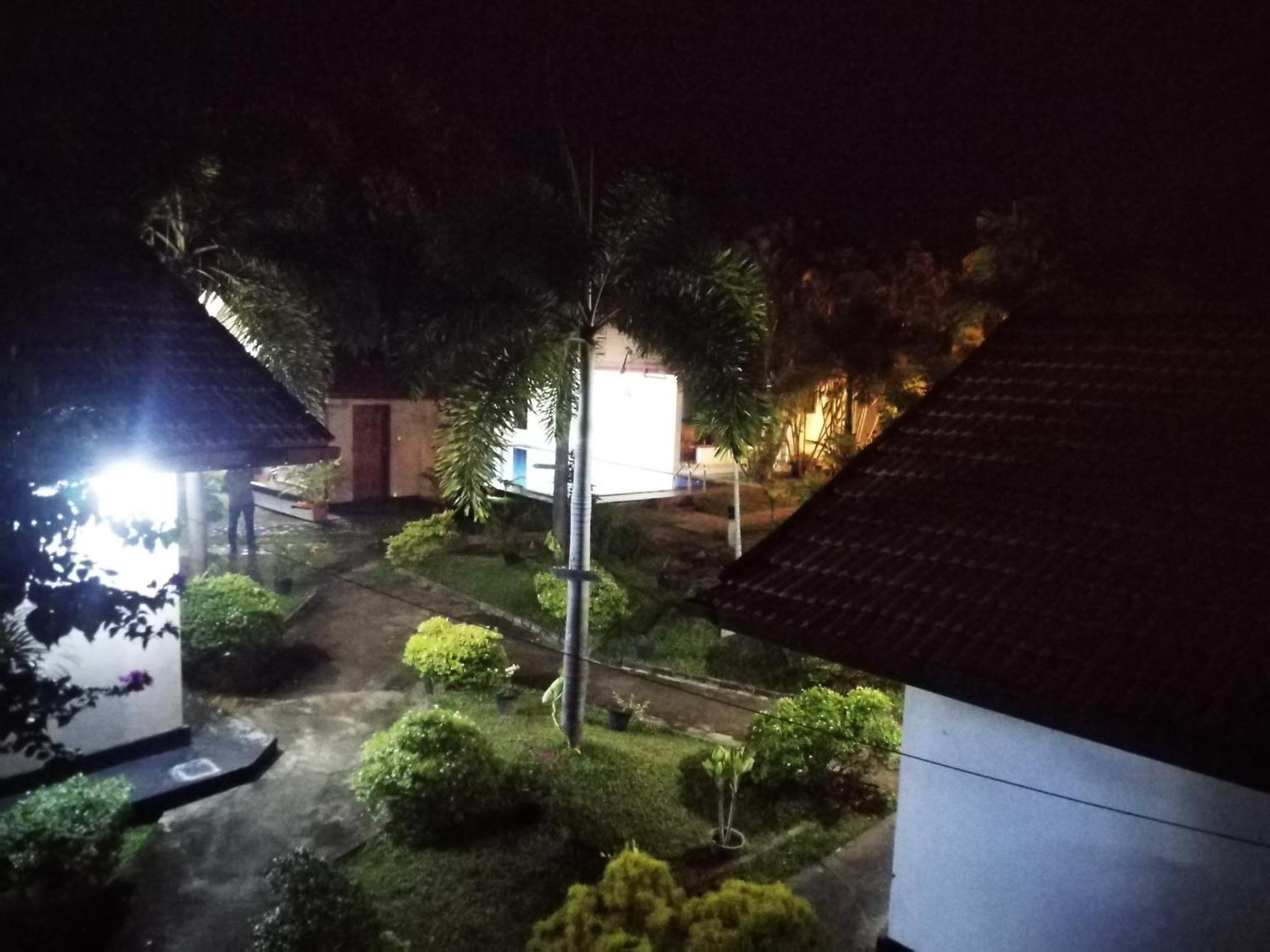 Blue Bell Hotel Negombo Dış mekan fotoğraf