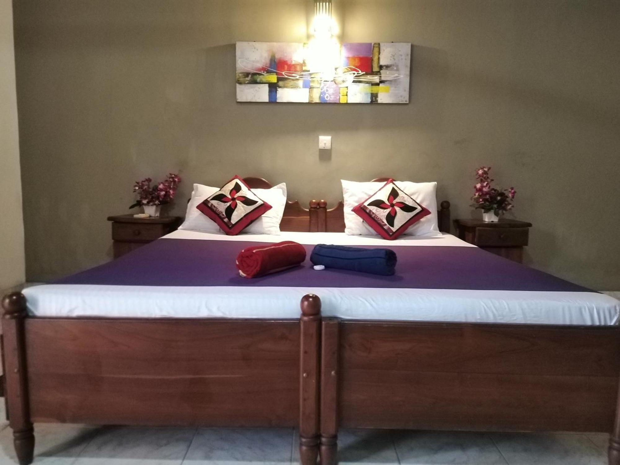 Blue Bell Hotel Negombo Dış mekan fotoğraf
